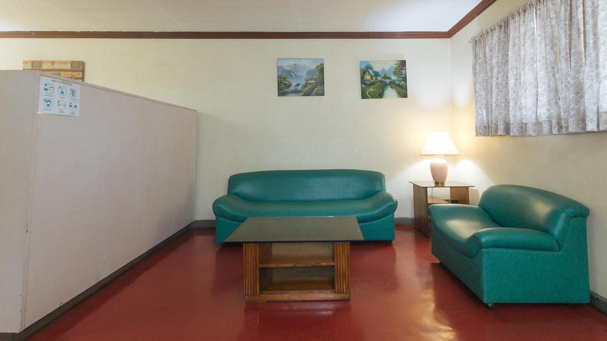 Reddoorz At Broadway Court Apartelle Quezon City Cidade Quezon Exterior foto
