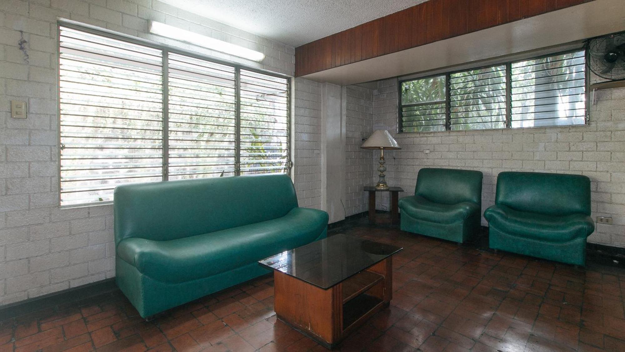 Reddoorz At Broadway Court Apartelle Quezon City Cidade Quezon Exterior foto