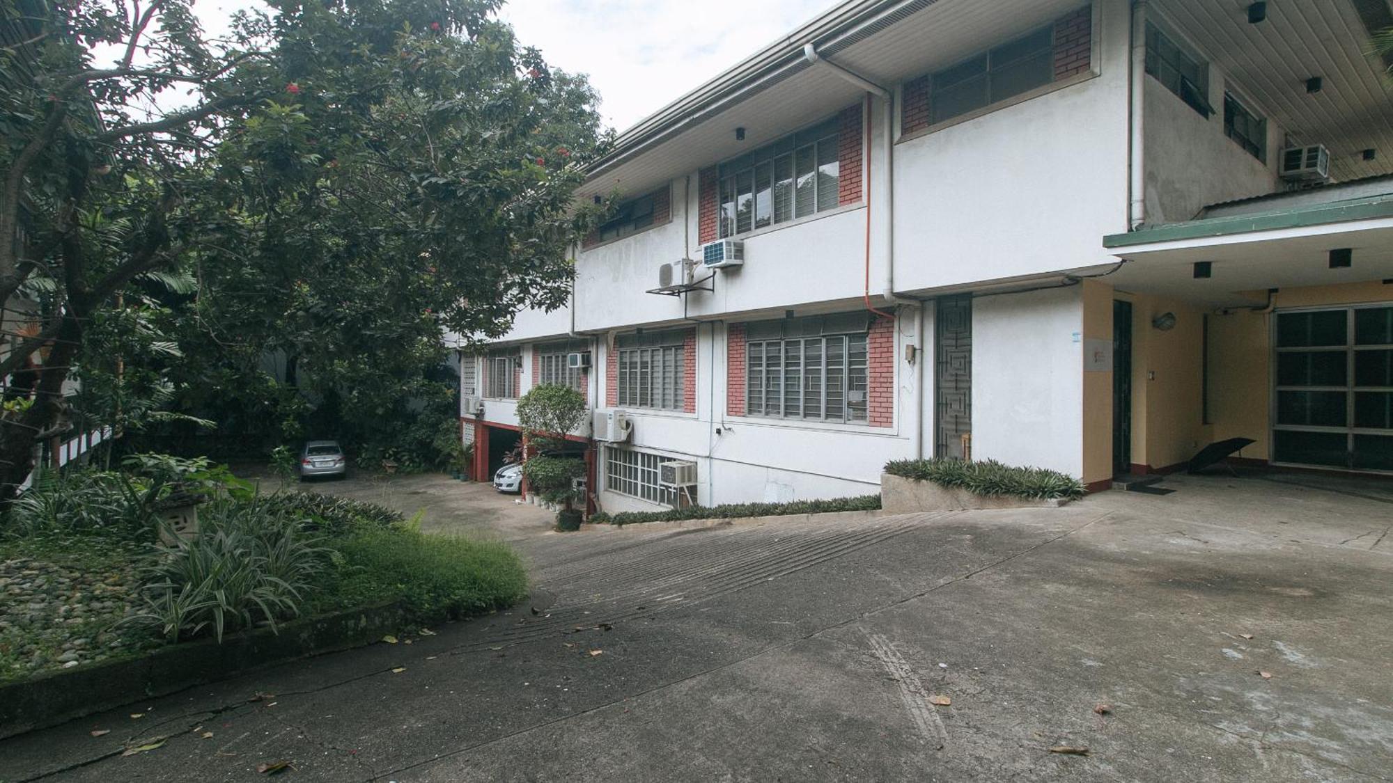 Reddoorz At Broadway Court Apartelle Quezon City Cidade Quezon Exterior foto